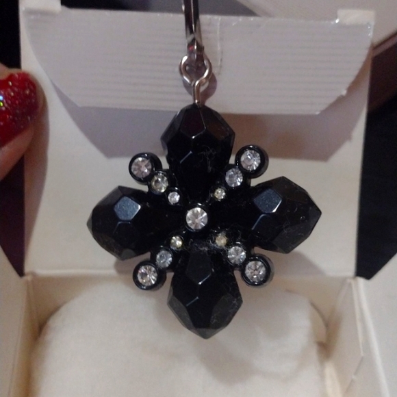 Avon Jewelry - 1987 vintage midnight brilliance clasp Nwt